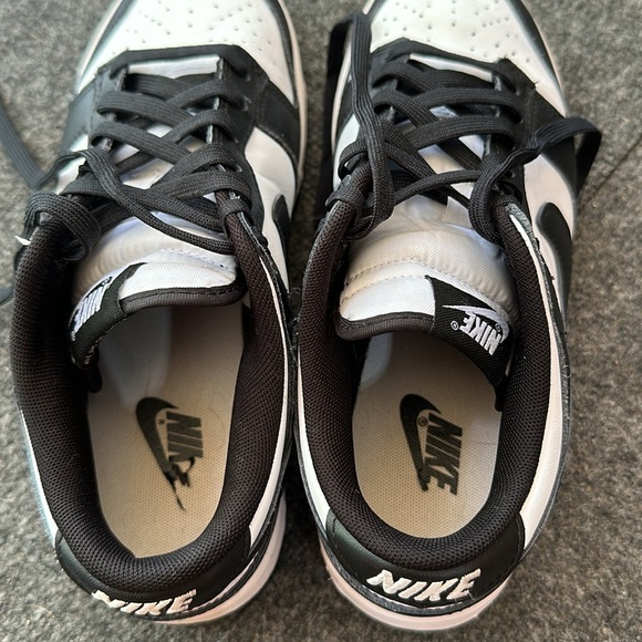 Nike Retro Panda Dunks 2011 - Picture 4 of 7